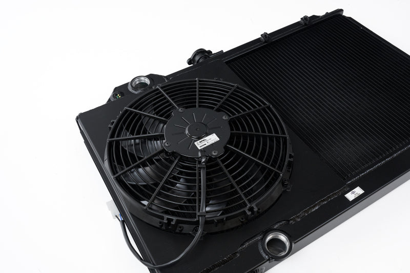 CSF 96-07 Mitsubishi Evo 4/5/6/7/8/9 Full-Slim Radiator w/12in Fan &amp; Shroud/-16AN - Black - 7075B