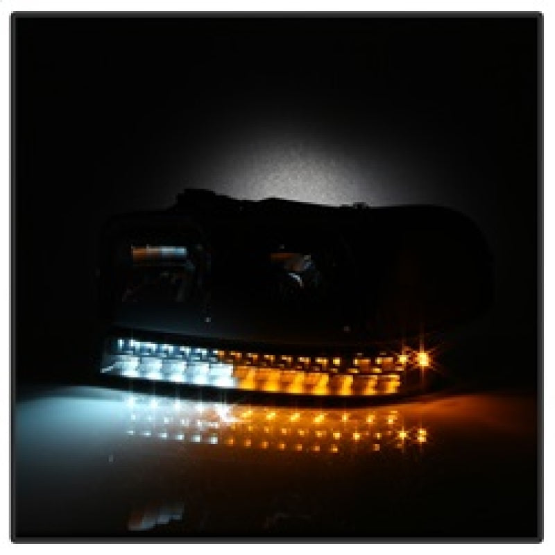 xTune GMC Sierra 99-06 /Yukon 00-06 Headlights &amp; LED Bumper Lights - Black HD-JH-GS99-LED-SET-BK - 9037399