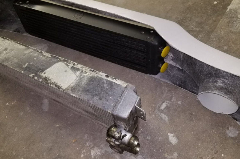 CSF Universal Dual-Pass Oil Cooler (RS Style) - M22 x 1.5 - 24in L x 5.75in H x 2.16in W - 8110