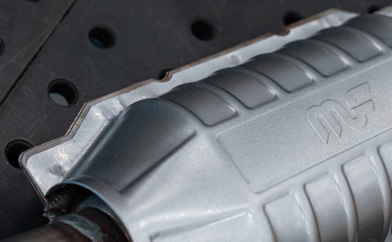MagnaFlow Conv Univ 2.5inch OBDII Rear - 447206