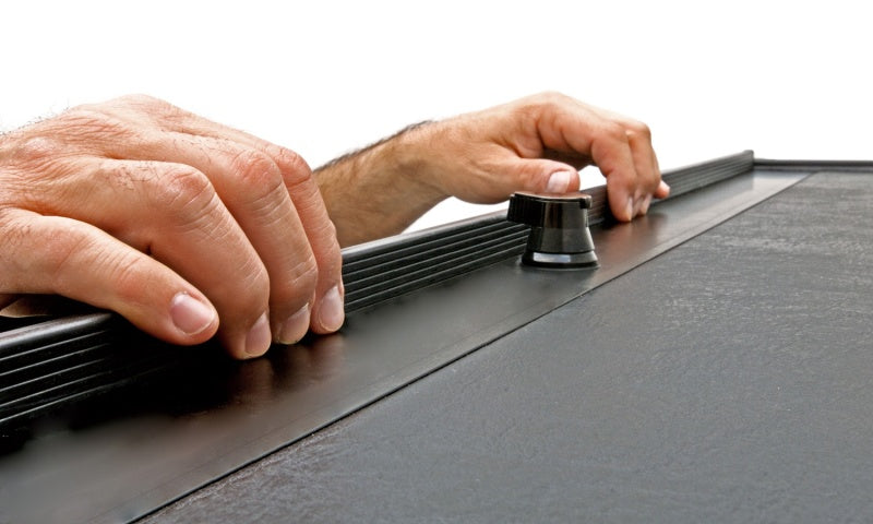 Roll-N-Lock 15-18 Ford F-150 XSB 65-5/8in M-Series Retractable Tonneau Cover - LG101M