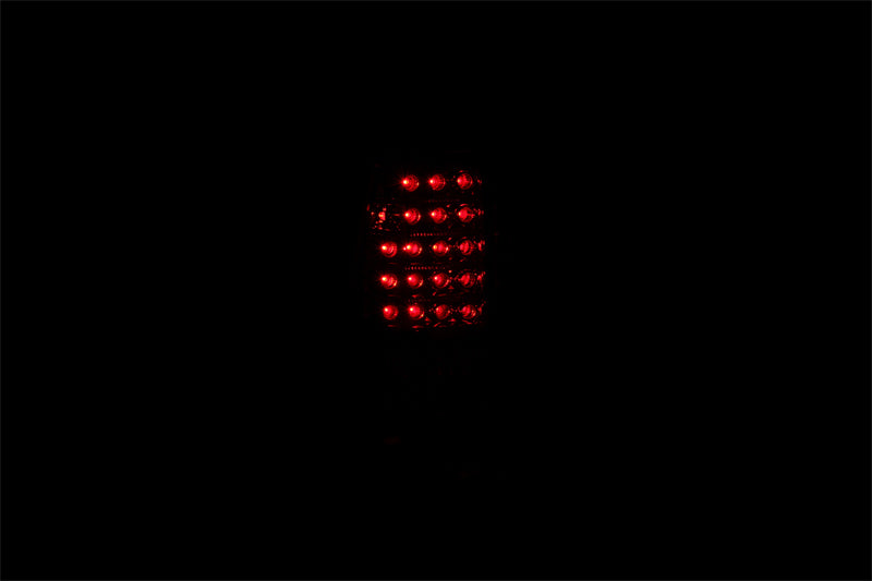 ANZO 1999-2007 Chevrolet Silverado 1500 LED Taillights Red/Clear - 311010